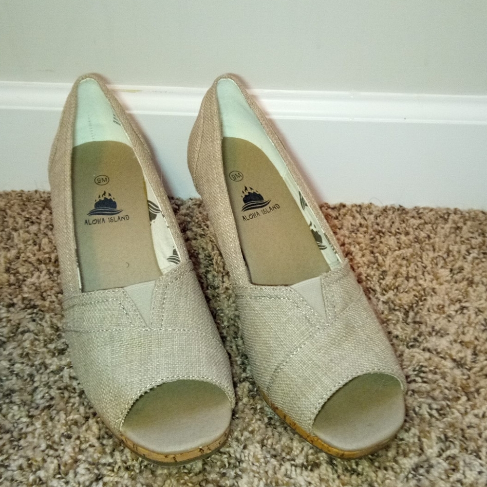 Tan wedges